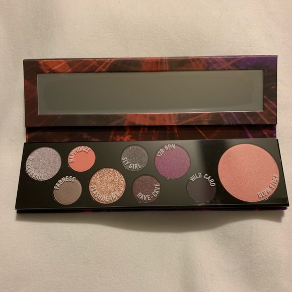 Girls Raver Girls Eyeshadow& Highlighter Palette - Picture 5 of 7